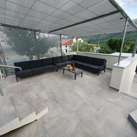 Carmen Villa *
