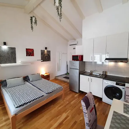 Carmen Villa Draga Bašćanska