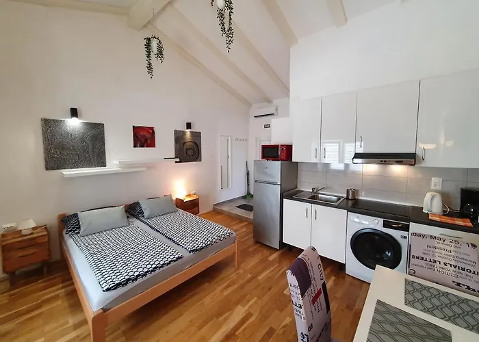 Carmen Villa Draga Bašćanska