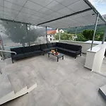 Carmen Villa *